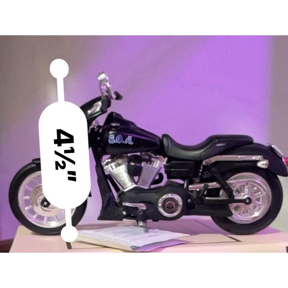 Sons Of Anarchy SOA Opie Model Harley Dyna Glide Bike from TV Show Collectable - Picture 7 of 7